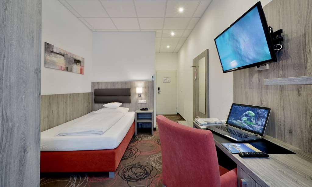 Hotel Engelhorn Лаймен Номер фото