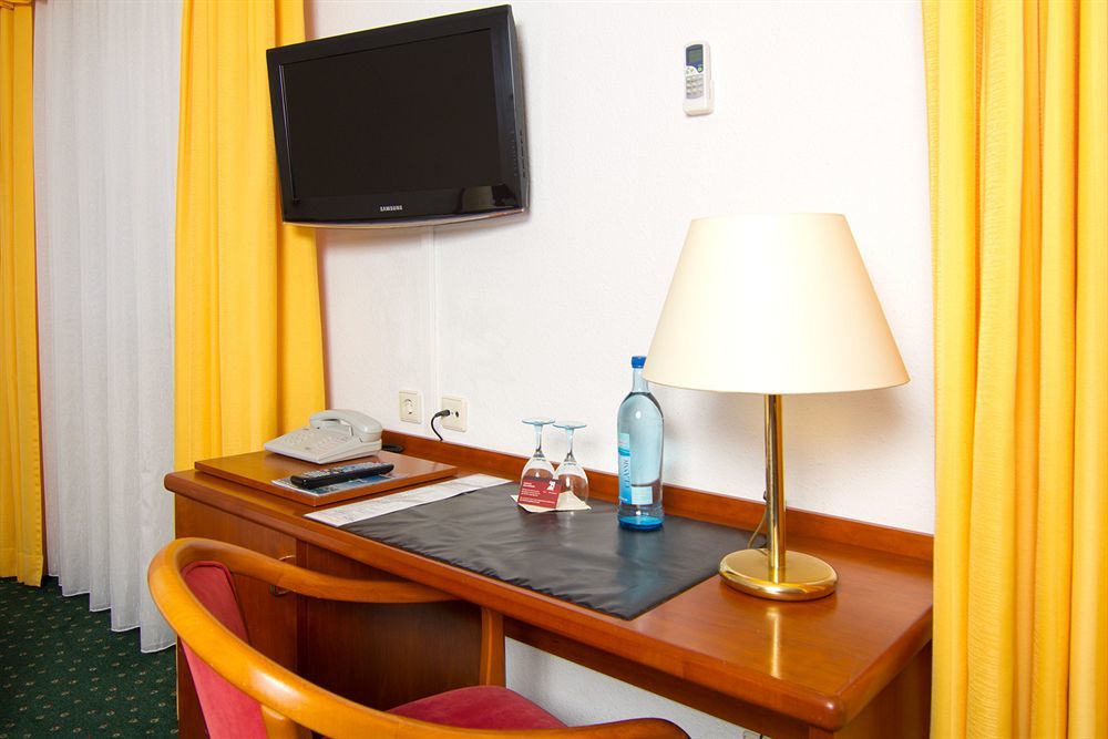 Hotel Engelhorn Лаймен Экстерьер фото